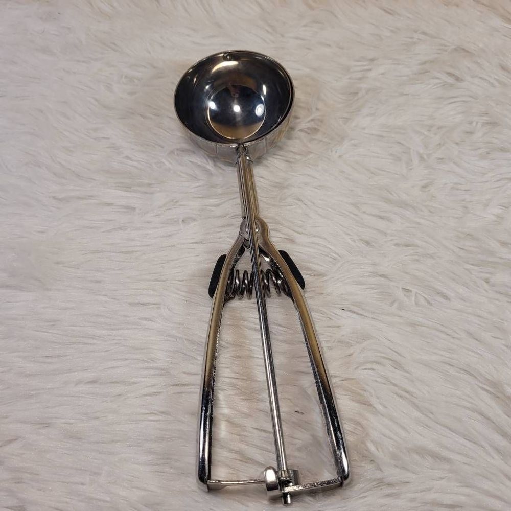 Farberware #12 Stainless Steel Easy Release All Purpose Scoop